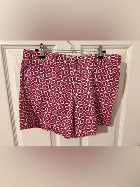 Laundry By Shelli Segal Pink and White Printed Bermuda Shorts